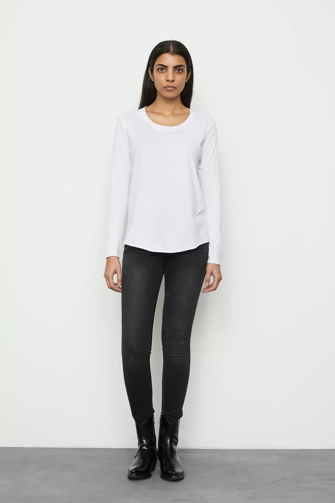 Rabens Saloner Basics | Annabelle